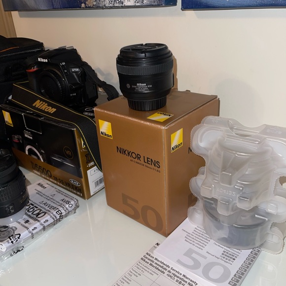 NIKON D5500 DSLR CAMERA KIT DEAL - Picture 4 of 9